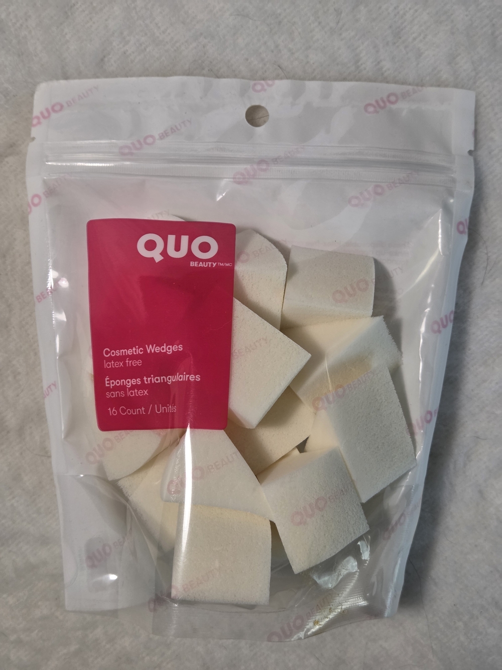 QUO Beauty Cosmetic Wedges - White/Off-White Makeup Sponges